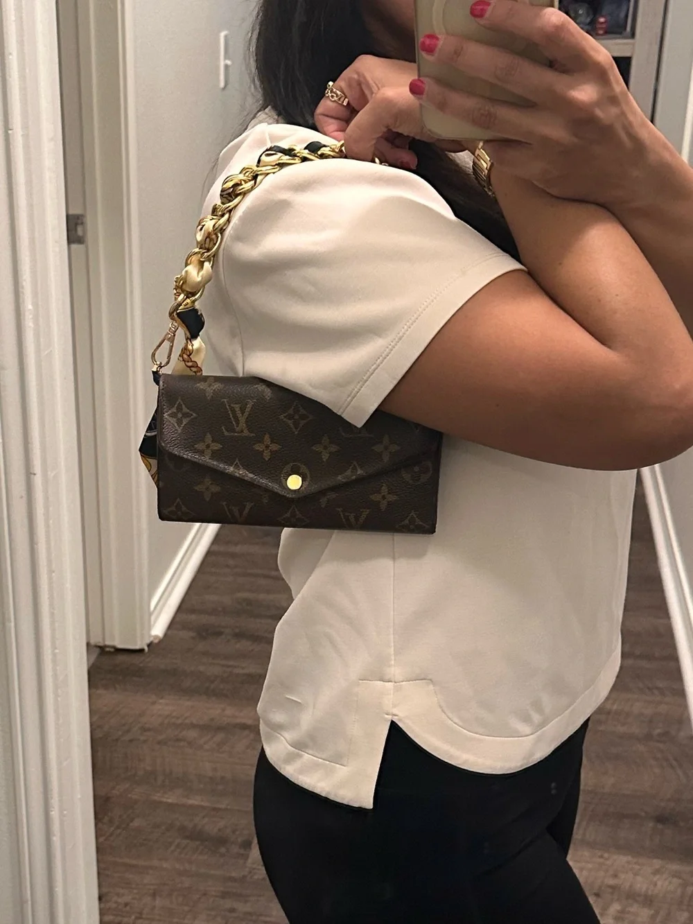 Louis Vuitton Monogram Sarah Envelope Wallet